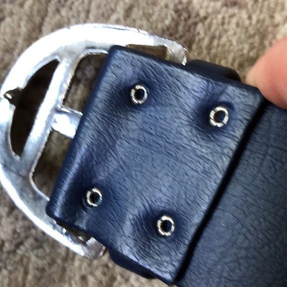 VTG Navy Blue Silver Tone Logo Belt Fashionable Size Small - Picture 8 of 9
